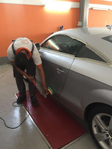 3M Car window Tinting, ceramic coating paint protection Dubai in 318th street 28a
