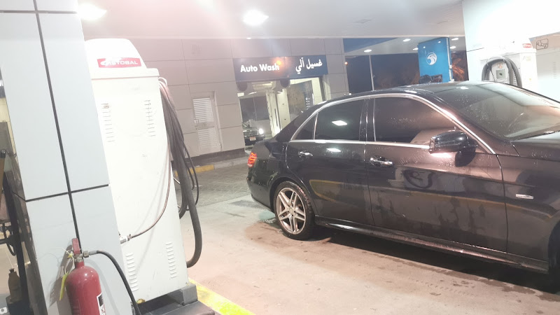 ADNOC car wash in Shareat Hili