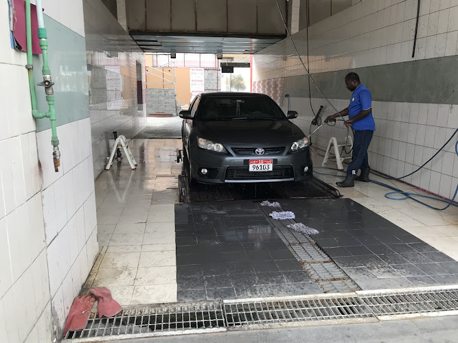 Al Sadaf car wash in Al Dhait