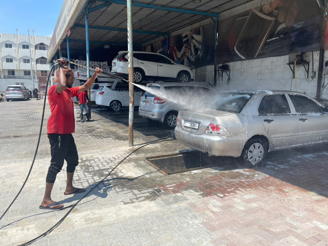 Al Saqr Abyadh Car Wash in Unnamed Road