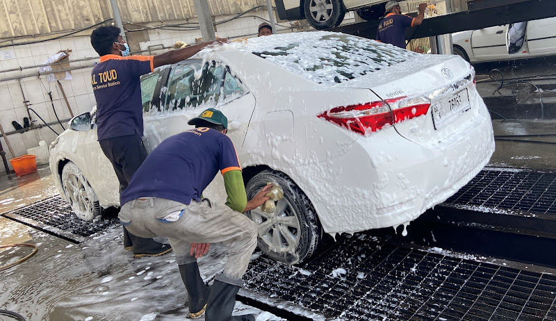 Al Toud Cars Service Station in Industrial Area
