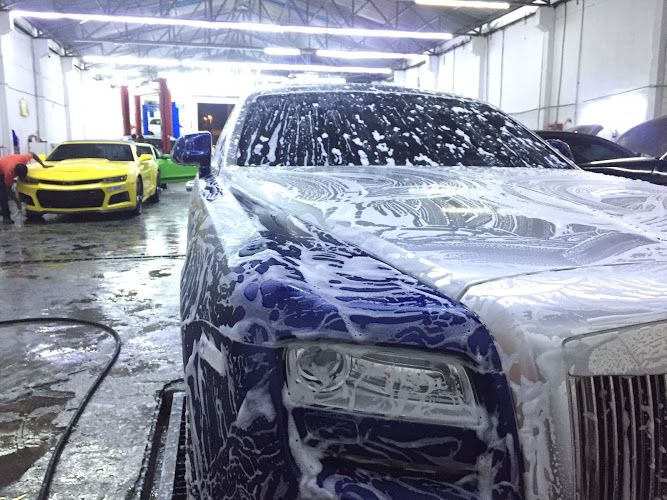 FCC Deira - Finelook Car Care - LXD Car Wash Dubai in Deira