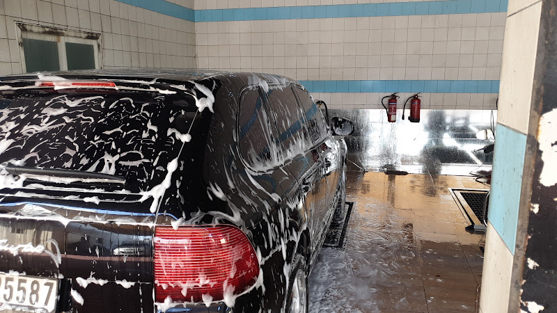 Good Steam Auto Center in First Al Khail St