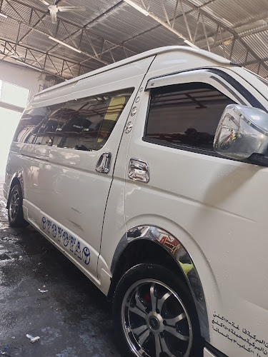 Habib auto mechanic & car wash , auto tyre trading in Deira