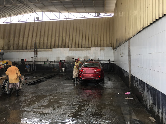 International Car Washing Station in M37