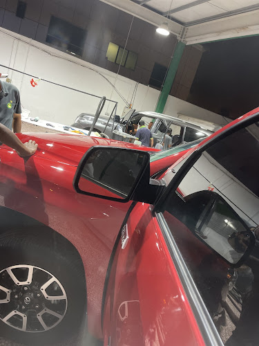 Oil Change&Car wash/polish&detailing in Halwan