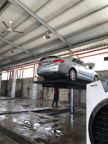 Twlem Car Wash in Al Aras