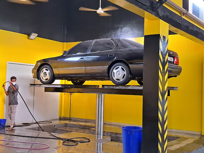 محطة صوفر لخدمة السيارات. SAWFAR AUTO SERVICE STATION in Al Aras